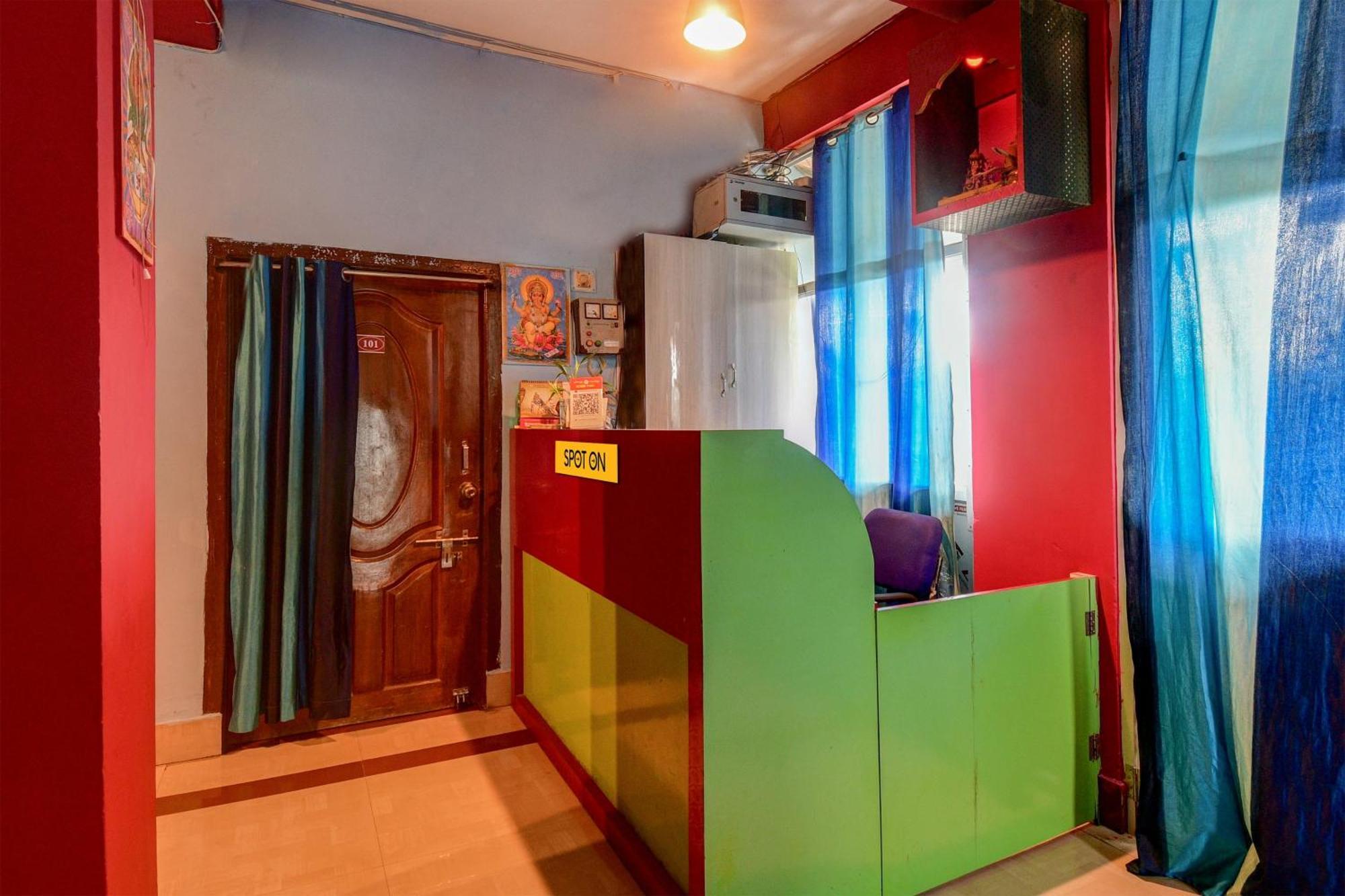 Oyo Flagship Pratikshya Guest House Baripada Luaran gambar